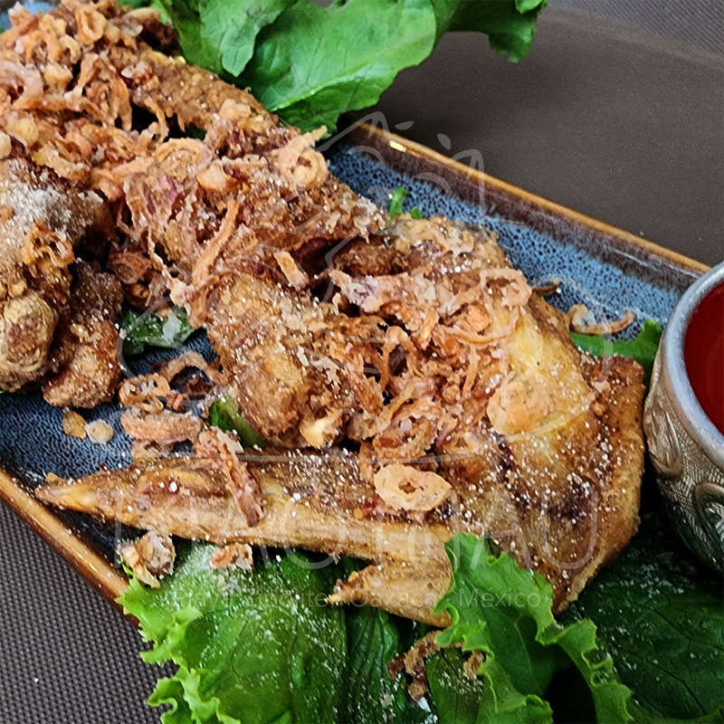 Crispy Wings - With sweet chili & spicy jaew sauces