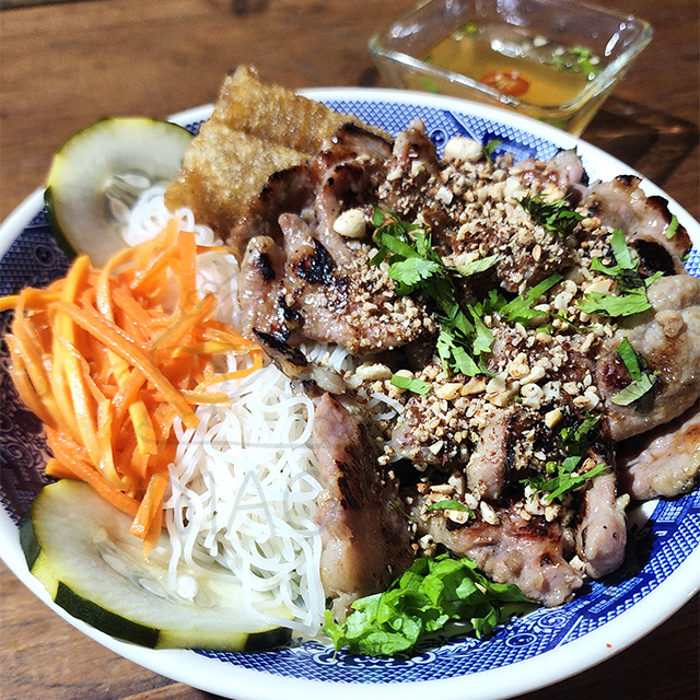 Bun Cha Gio con cerdo
