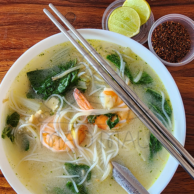 Mee Nam Sai